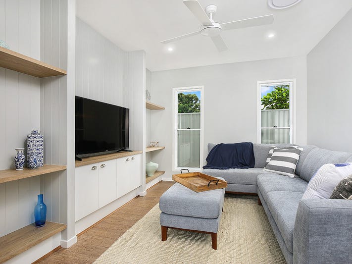 STYLISH MODERN FAMILY HOME, The 9