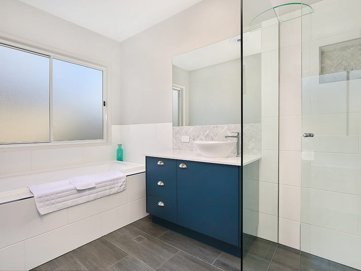 STYLISH MODERN FAMILY HOME, The 10