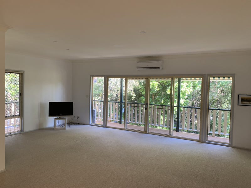 Lovely 2 bed Unit in 2