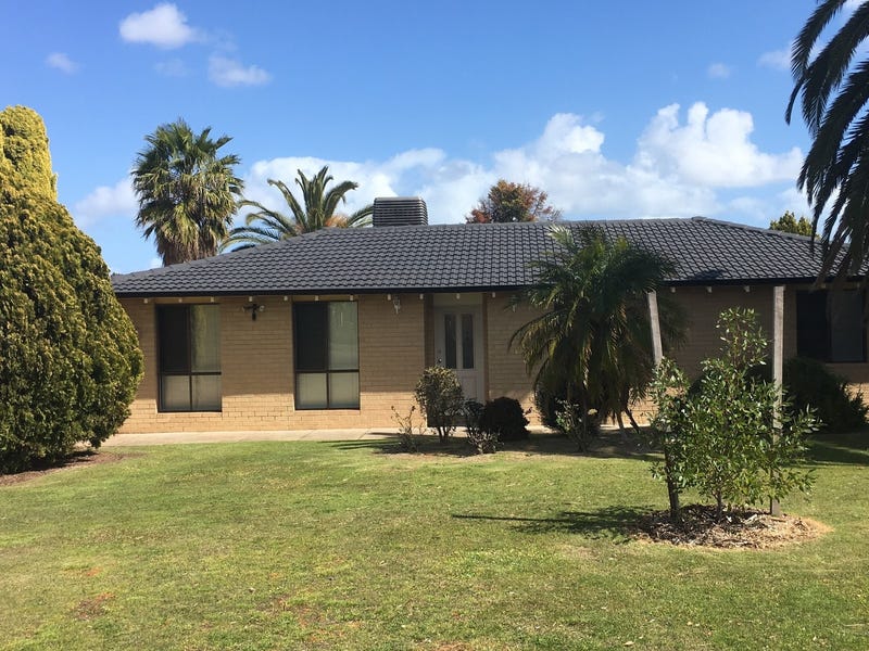 PRICE REDUCED TO $525,000