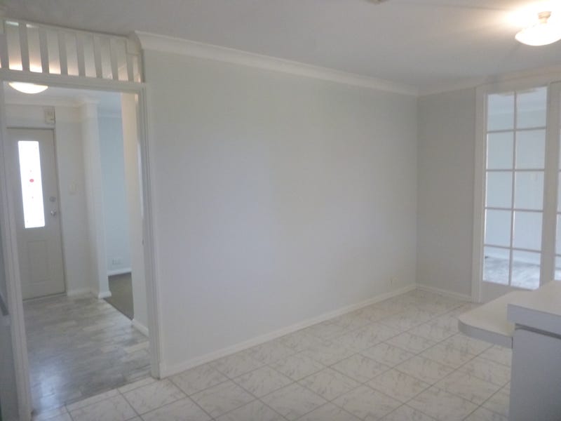 PRICE REDUCED TO $525,000 4