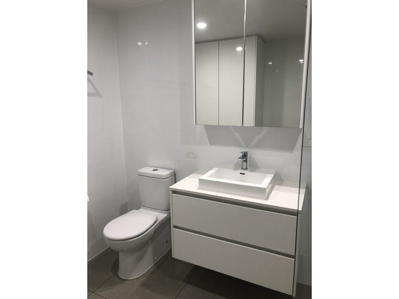 Super Sized 361 Sq Mtr 24