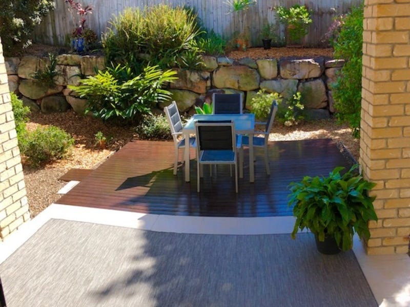 UNDER OFFER $435,000 16