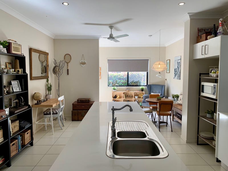 Impressive townhouse in the heart 7