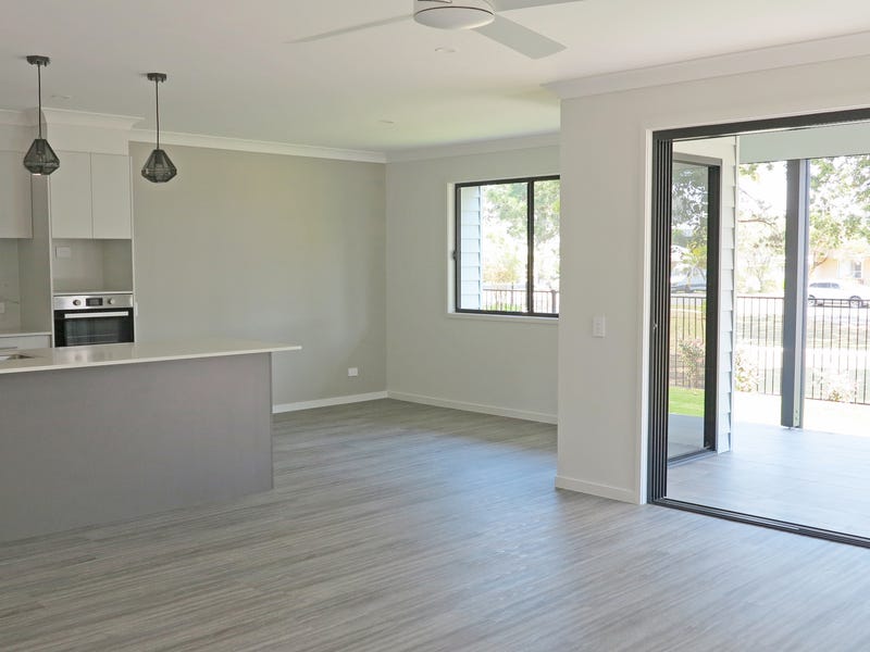 New home in parkside setting 2