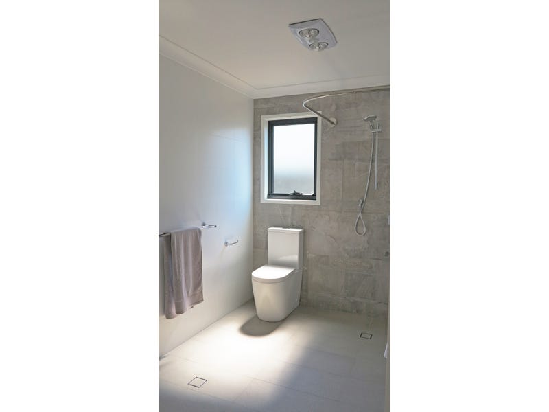 New home in parkside setting 7