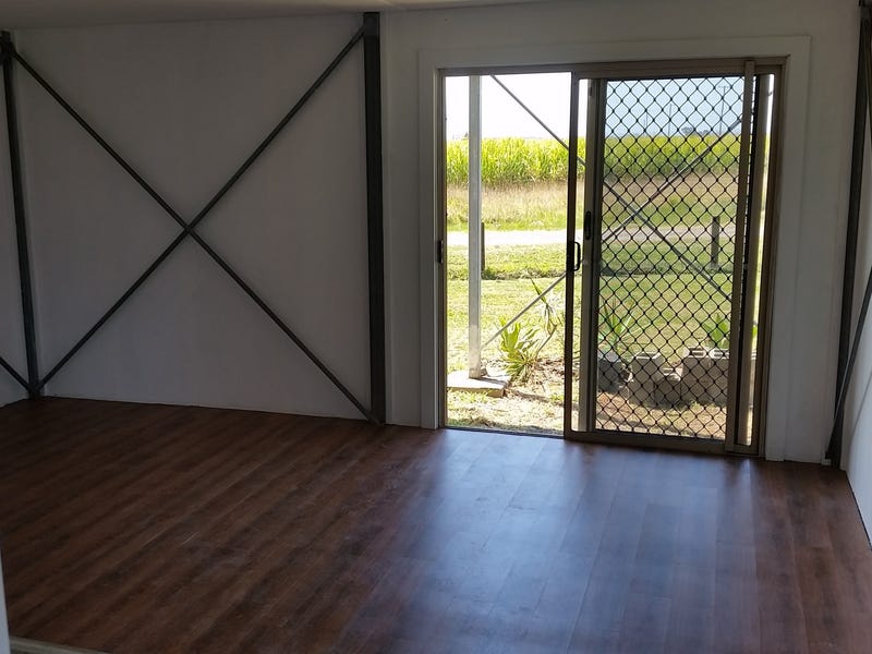 Riverfront 3 Bedroom plus office 11
