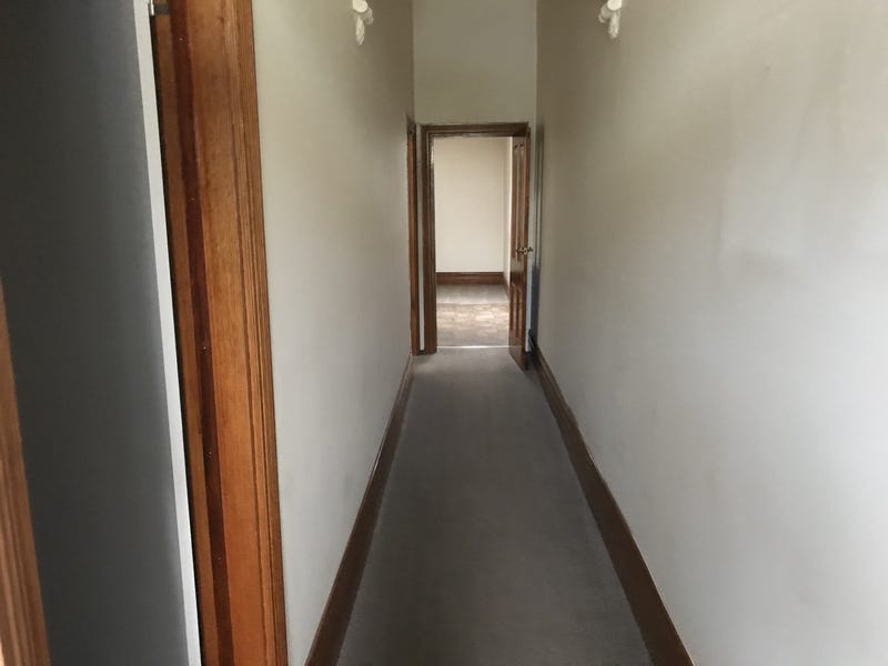 Charming Cottage in ideal location 7