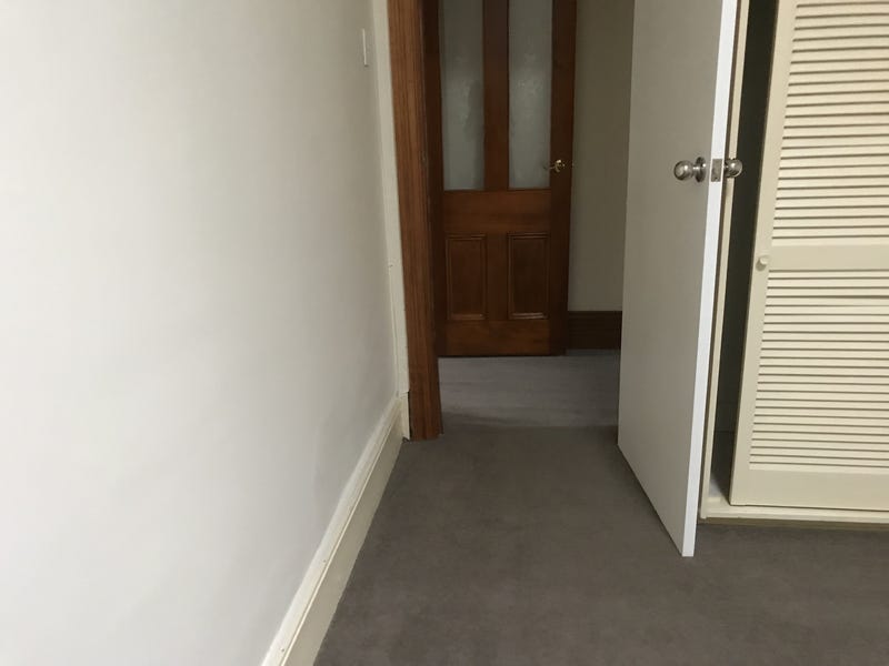 Charming Cottage in ideal location 8