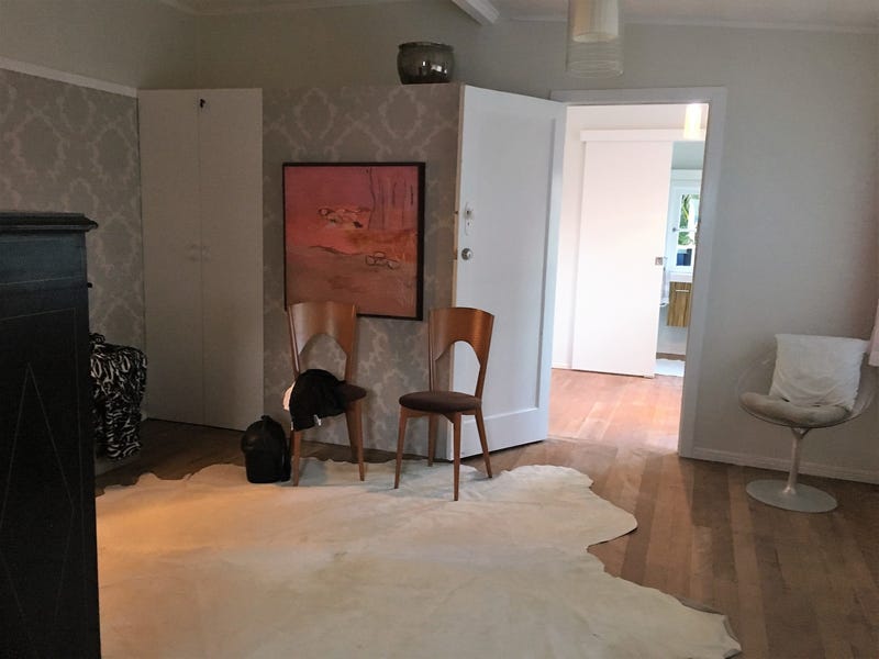 CUTE COTTAGE – SOLD 16