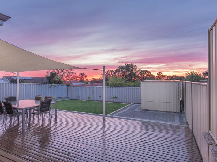 Immaculate Family Home In Quiet 17