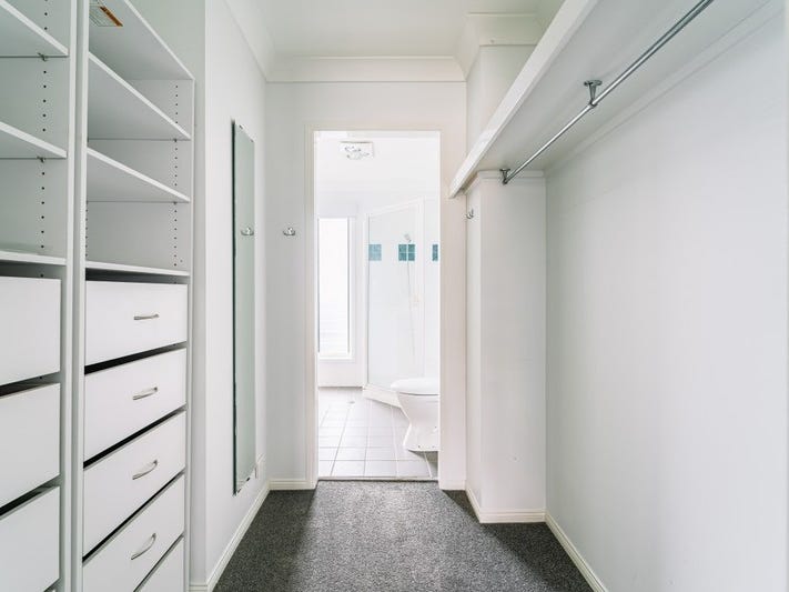 Neat & Tidy Townhouse 21