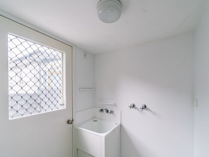 Neat & Tidy Townhouse 26
