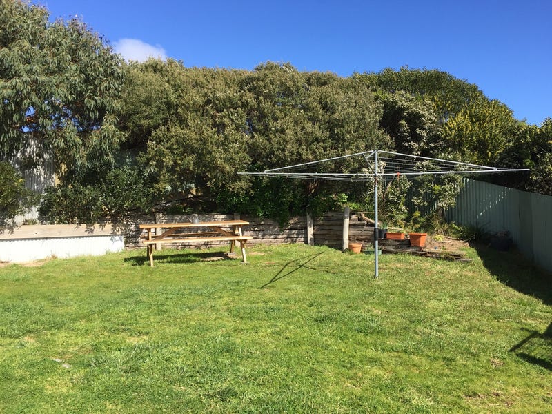 Live or Holiday in Tasmania’s 3
