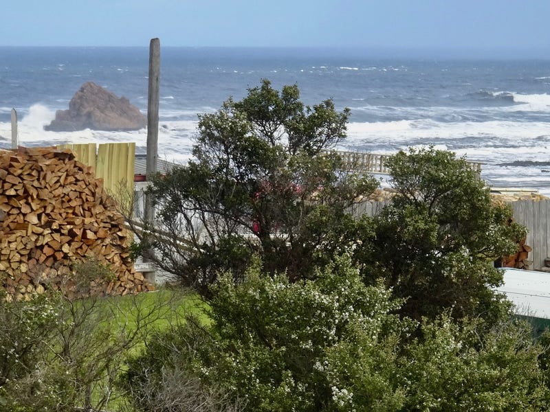 Live or Holiday in Tasmania’s 17