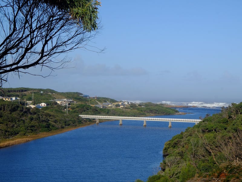 Live or Holiday in Tasmania’s 20