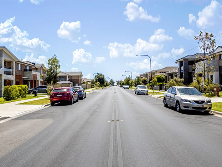 BEAUTIFUL HOME WITH MODERN COMFORT 2