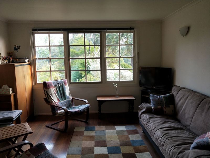 Idyllic lifestyle home on small 6