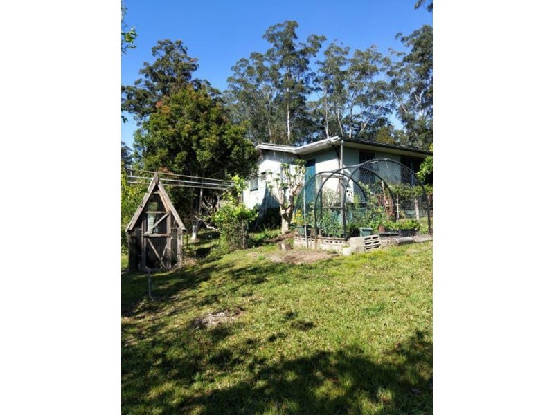 Idyllic lifestyle home on small 18