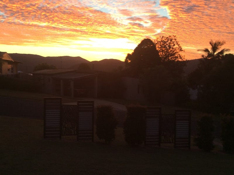 GREAT NEIGHBOURHOOD & FANTASTIC SUNSETS 22