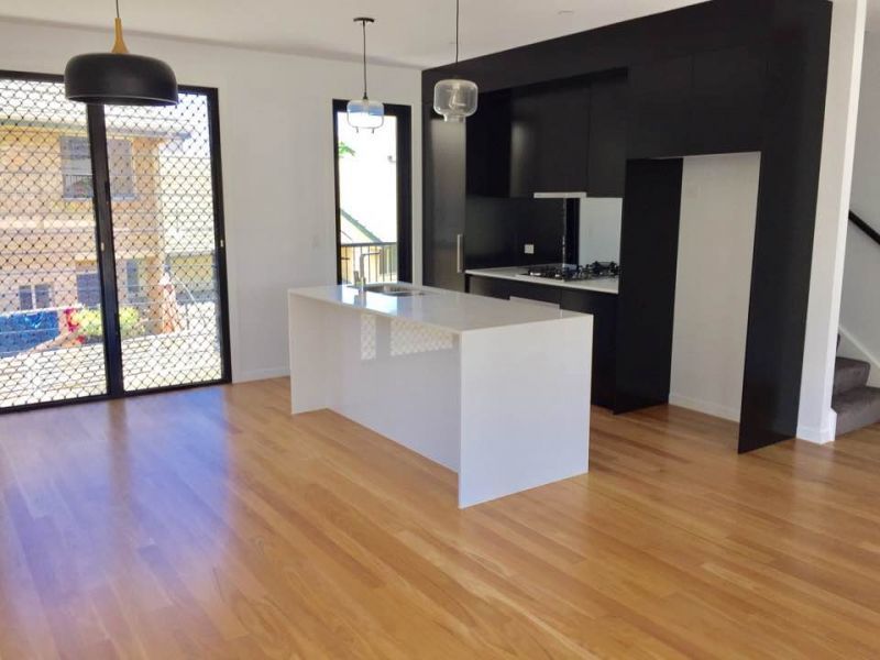 Under Contract 10