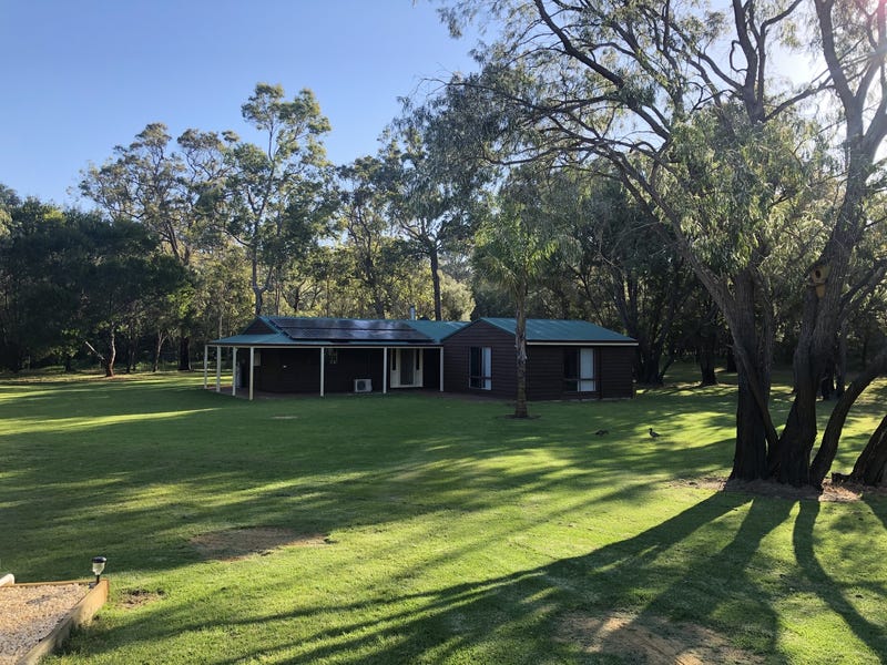 UNDER OFFER 5 ACRES OF 10