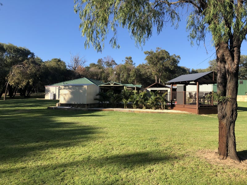 UNDER OFFER 5 ACRES OF 17