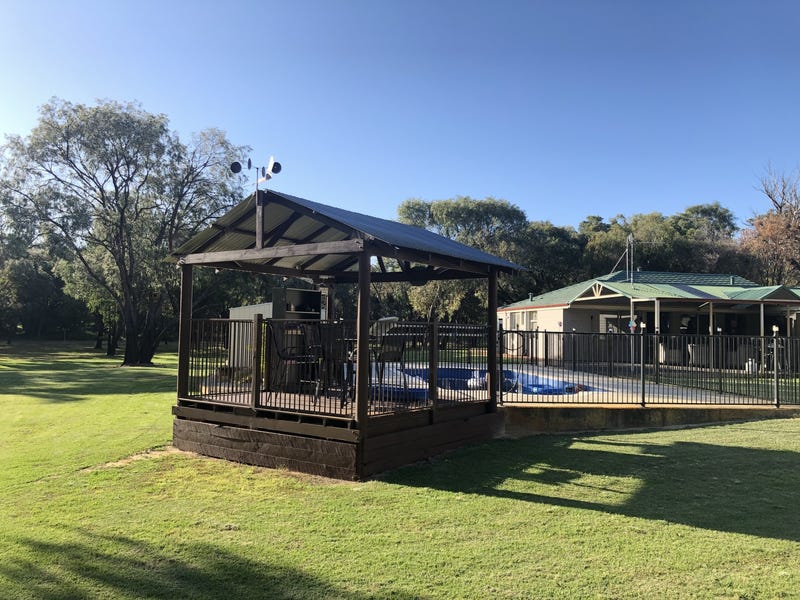 UNDER OFFER 5 ACRES OF 19