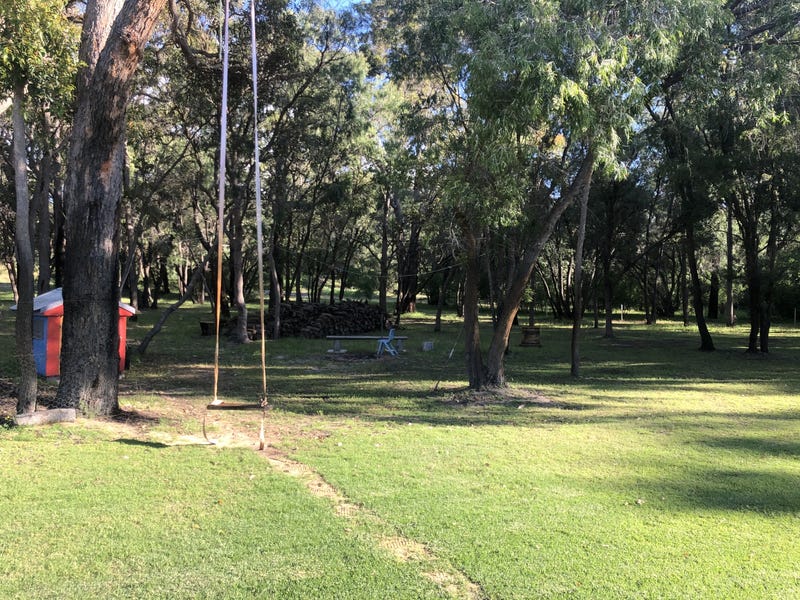 UNDER OFFER 5 ACRES OF 21