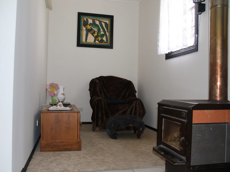 Fully Renovated 3 Bedroom Brick 12