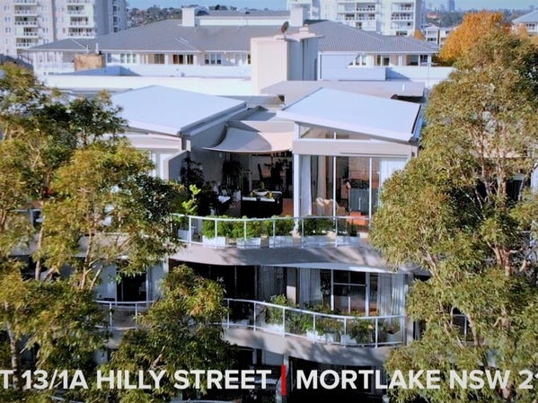 Stunning Top Floor Penthouse With 18