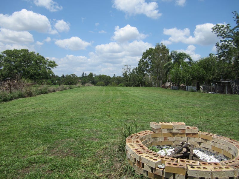 Urban Acreage Just 8 Minutes 19