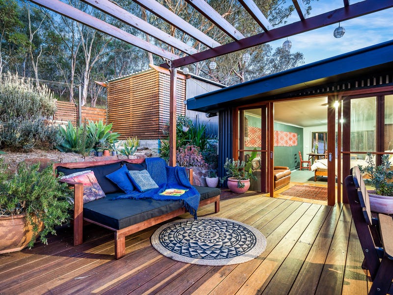 Central Retreat with Magnificent Views 2