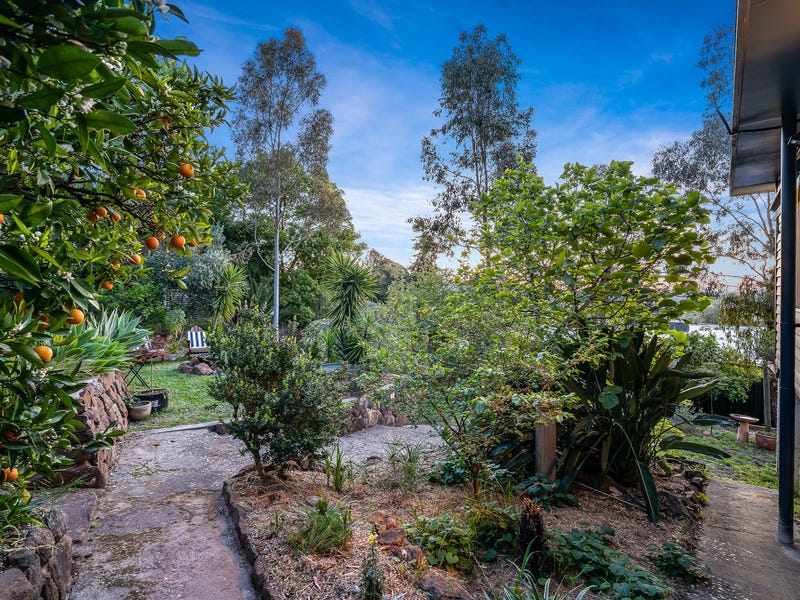 Central Retreat with Magnificent Views 22