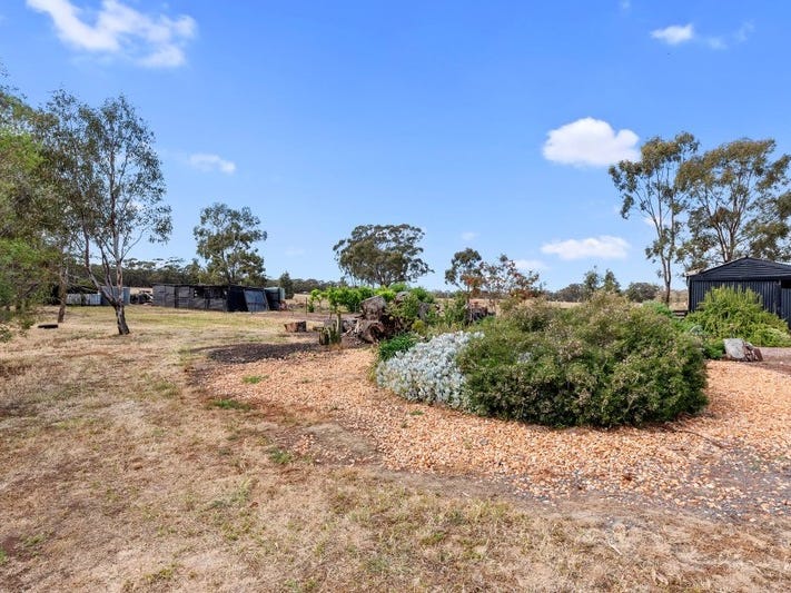 Rural Lifestyle Property 10