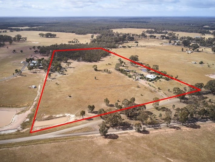 Rural Lifestyle Property 11