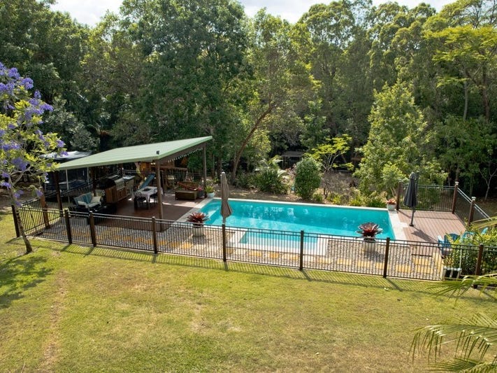 Charming Grand 1908 Queenslander in 3
