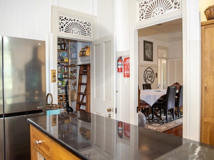 Charming Grand 1908 Queenslander in 13