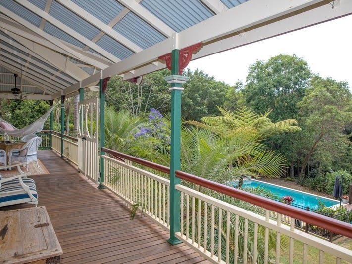 Charming Grand 1908 Queenslander in 24