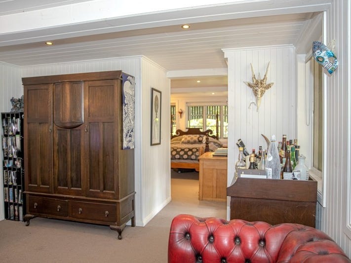 Charming Grand 1908 Queenslander in 27
