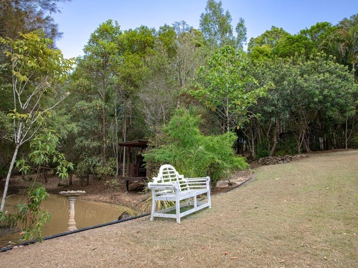 Charming Grand 1908 Queenslander in 30