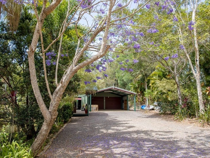 Charming Grand 1908 Queenslander in 34