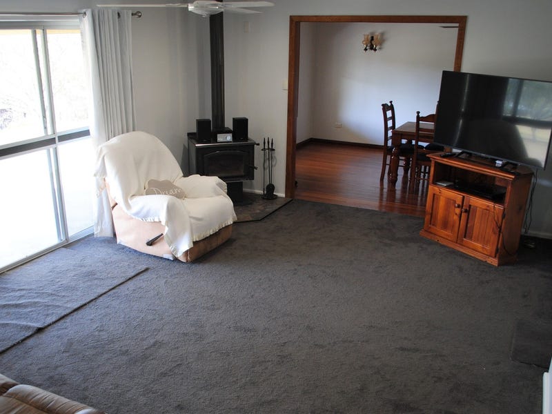 5 Bedroom Home on 5 18