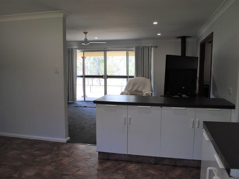 5 Bedroom Home on 5 22
