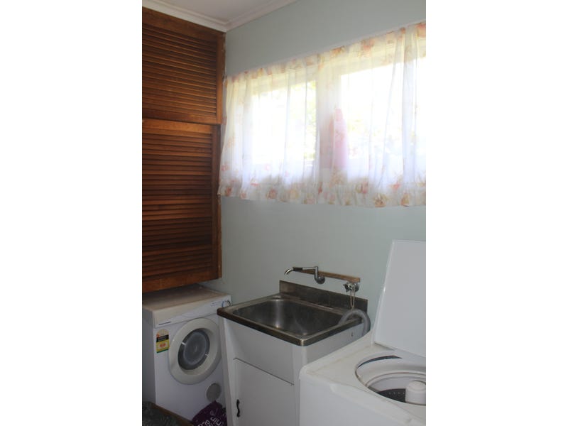 Classic 1960’s Holiday Home 18