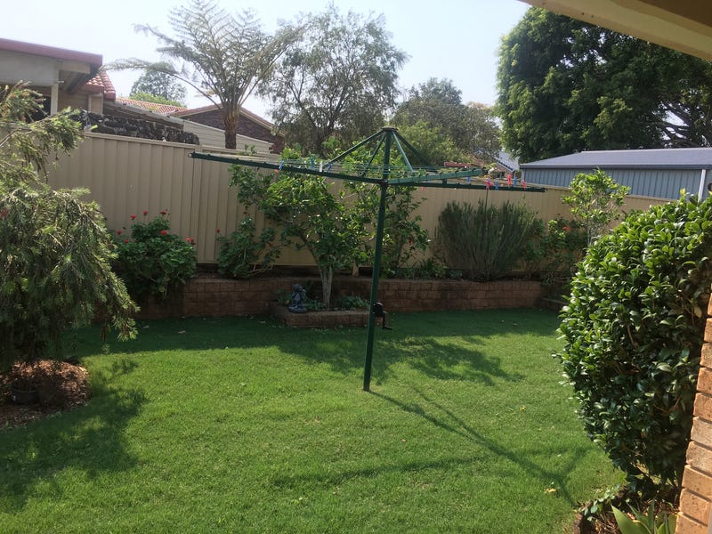 Lovely Home, Perfect Location 10