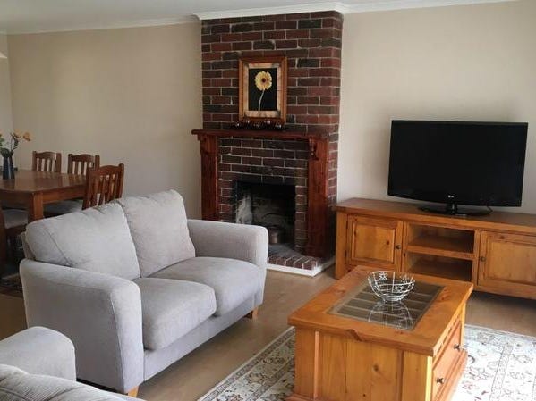 Solid Brick 3 bedroom, 2 2