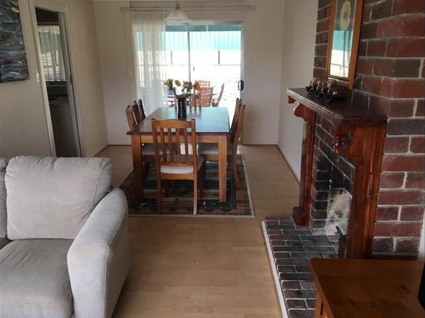 Solid Brick 3 bedroom, 2 3