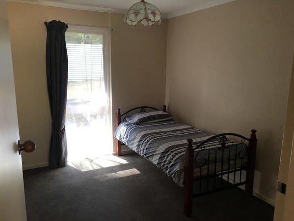 Solid Brick 3 bedroom, 2 6