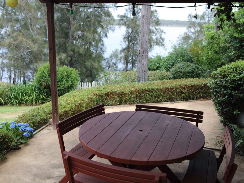Waterfront Reserve –  Amazing 11